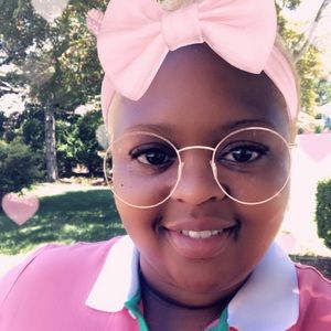 Meet your Posher, Latoya